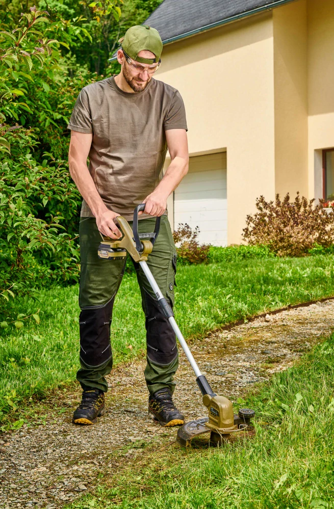 Akumulátorový vyžínač CVT 300 NAREX + nabíječka a baterie