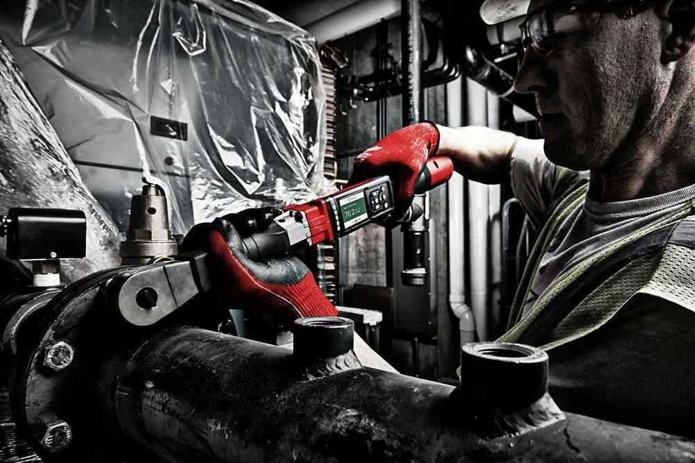 Milwaukee M12 FUEL ONE-KEY ½″ digitální ráčna