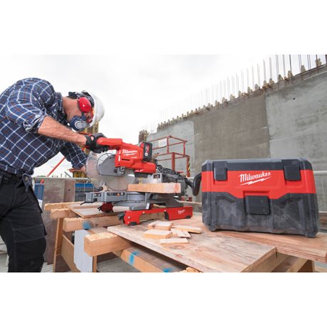 Milwaukee M18 VC2-0 aku vysavač
