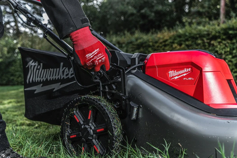 Milwaukee M18 F2LM53-0 Sekačna na trávu